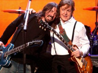 Paul McCartney introducirá a los Foo Fighters al Salón de la Fama del Rock and Roll