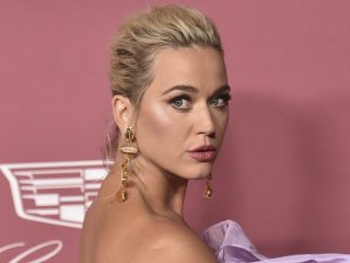 Katy Perry ha lanzado una versión del clásico de The Beatles 'All You Need Is Love'