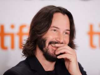 Keanu Reeves y Winona Ryder llevan 30 años de casados, el actor no lo sabía