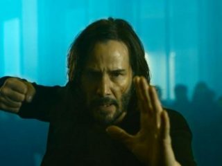 Mira a Keanu Reeves practicar kung-fu en el nuevo tráiler de 'Matrix Resurrections'