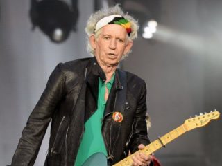 Keith Richards anuncia una subasta benéfica