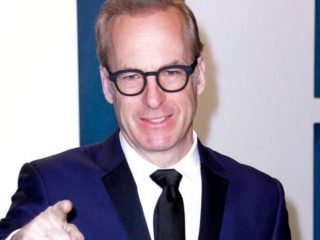 Bob Odenkirk dice que estar en forma lo ayudó a sobrevivir un ataque al corazón