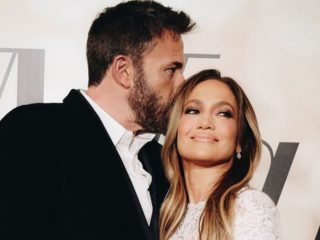 Jennifer Lopez anuncia su compromiso con Ben Affleck