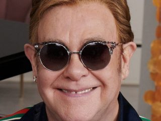 Elton John trabaja en nueva música en medio de su última gira