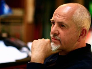 Lo que Peter Gabriel dijo después del último show de Genesis