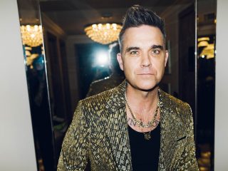 Robbie Williams exhibirá sus pinturas en una nueva exposición de arte