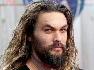 Jason Momoa se disculpa por tomarse fotos dentro del Vaticano