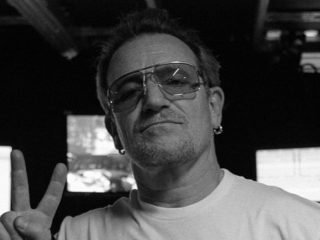 Bono lanzará sus memorias