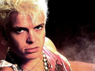 Billy Idol reprograma gira por Reino Unido y Europa debido a "problemas de salud"