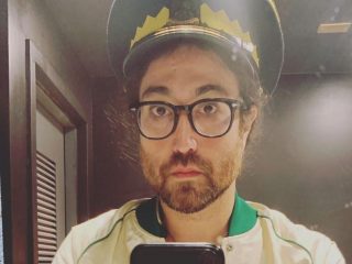 Sean Lennon versiona 'Here, There and Everywhere' de The Beatles