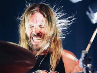 Foo Fighters anuncia conciertos tributo a Taylor Hawkins