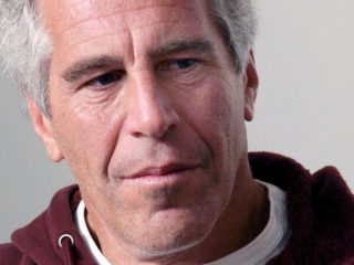 Jeffrey Epstein atormenta a las modelos de Victoria's Secret en el tráiler de Angels and Demons