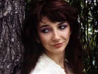 Kate Bush rompe tres récords Guinness con 'Running Up That Hill'