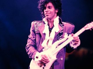 La batalla legal por la guitarra Cloud de Prince ha terminado