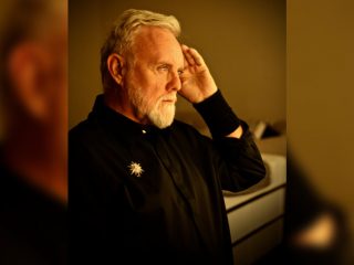 Roger Taylor anuncia el álbum 'The Outsider Tour Live'