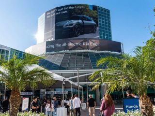 Abre edición 115 de “Los Angeles Auto Show”