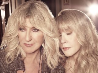 Músicos y celebridades reaccionan a la muerte de Christine McVie