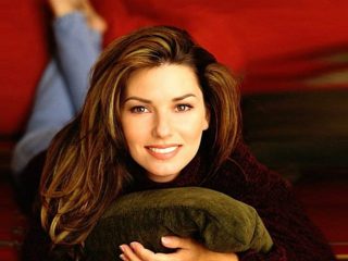 Shania Twain no puede creer que “Man I Feel Like A Woman” haya sido nombrada la mejor canción de karaoke de la historia