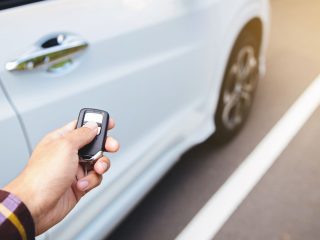 Cómo desactivar la alarma de tu auto si se activa sin razón aparente