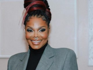 Janet Jackson dice que su hijo no sabe que es famosa