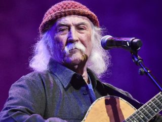 Muere el legendario compositor David Crosby