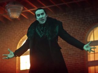 Nicolas Cage interpreta a Drácula en el tráiler de Renfield