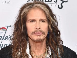 Steven Tyler acusado de agredir sexualmente a un menor