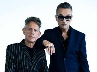 Escucha 'Ghosts Again' lo nuevo de Depeche Mode