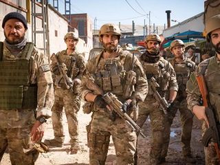 Jake Gyllenhaal es un sargento del ejército en el tráiler de 'The Covenant'