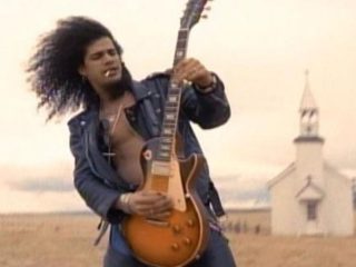 “November Rain” alcanza los 2 mil millones de visitas en YouTube