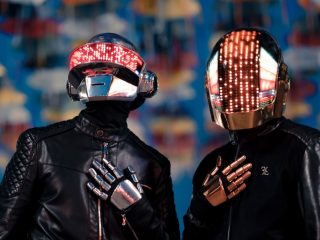 Daft Punk deconstruye su proceso de grabación en “The Writing of Fragments”