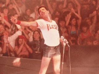 Ponen a la venta shorts de Freddie Mercury