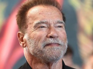 Arnold Schwarzenegger se disculpa por manosear a mujeres