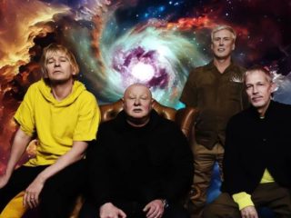 Los miembros de Happy Mondays, Oasis y Ride lanzan la nueva banda Mantra Of The Cosmos 