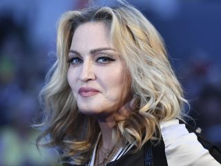 Madonna está 'de vuelta a casa' después de ser hospitalizada