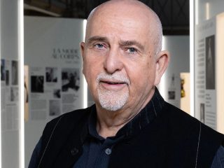 Escucha la nueva canción de Peter Gabriel 'Road to Joy'