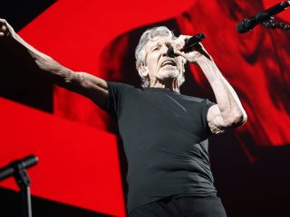 Roger Waters dice que lo están tratando de cancelar como a Julian Assange