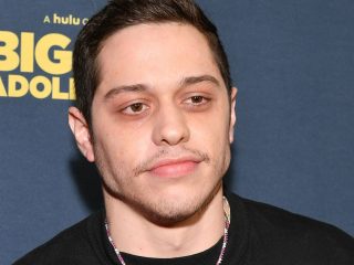 Pete Davidson hará servicio comunitario