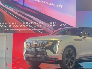 Mark Reuss, Presidente de GM global, presenta la Cadillac Escalade IQ