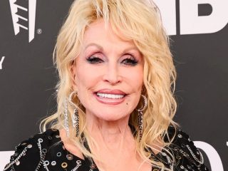 Dolly Parton compartirá su versión de 'Let It Be' esta semana