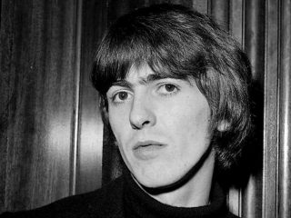 Esto pensaba la mamá de George Harrison sobre sus fans