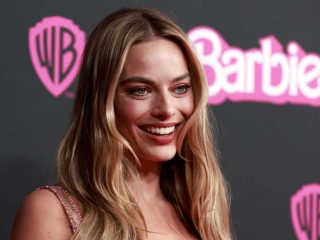 Margot Robbie ganó 50 millones de dólares por Barbie