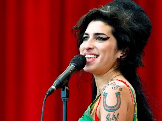 La banda original de Amy Winehouse le ofrecerá un homenaje para conmemorar su cumpleaños