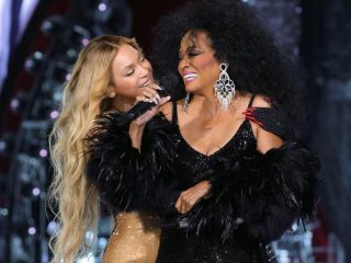 Diana Ross sorprende a Beyoncé en un concierto