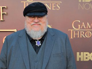 George R. R. Martin demanda a OpenAI por infracción de derechos de autor