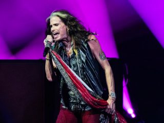 Aerosmith pospone todas las fechas restantes de su gira