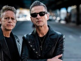 Depeche Mode lanzará su colección de vídeos musicales Strange/Strange Too en DVD/Blu-ray