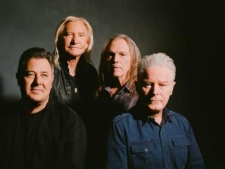 Eagles agrega nuevas fechas 2024 a su gira de despedida con Steely Dan