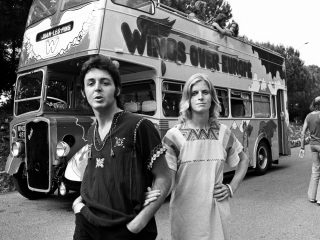 El autobús Wings Tour de 1972 de Paul McCartney va a subasta