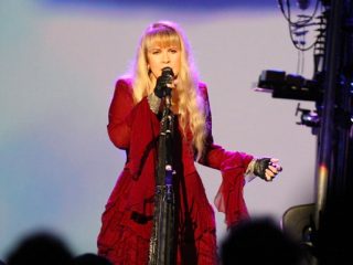 Stevie Nicks dice que “no hay razón” para una reunión de Fleetwood Mac sin Christine McVie